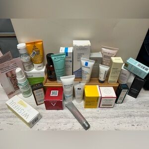 Deluxe skincare samples